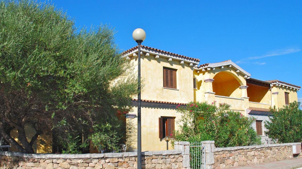 Residence Oasi E Oasi Blu 圣特奥多罗 外观 照片